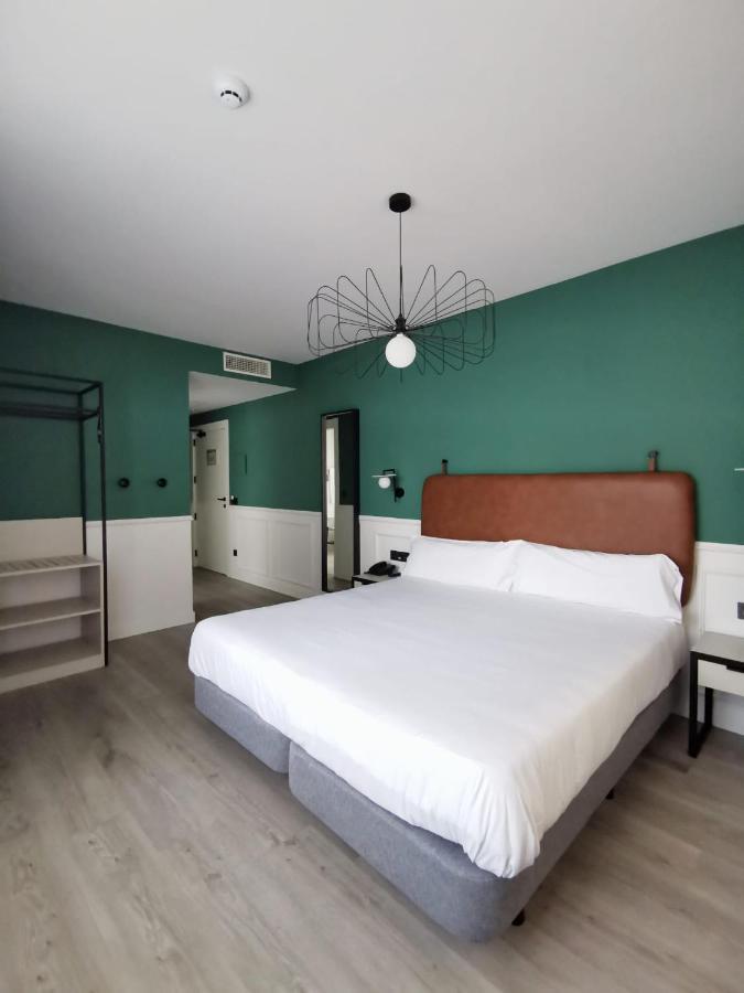 פלנסיה Hotel Don Rodrigo מראה חיצוני תמונה
