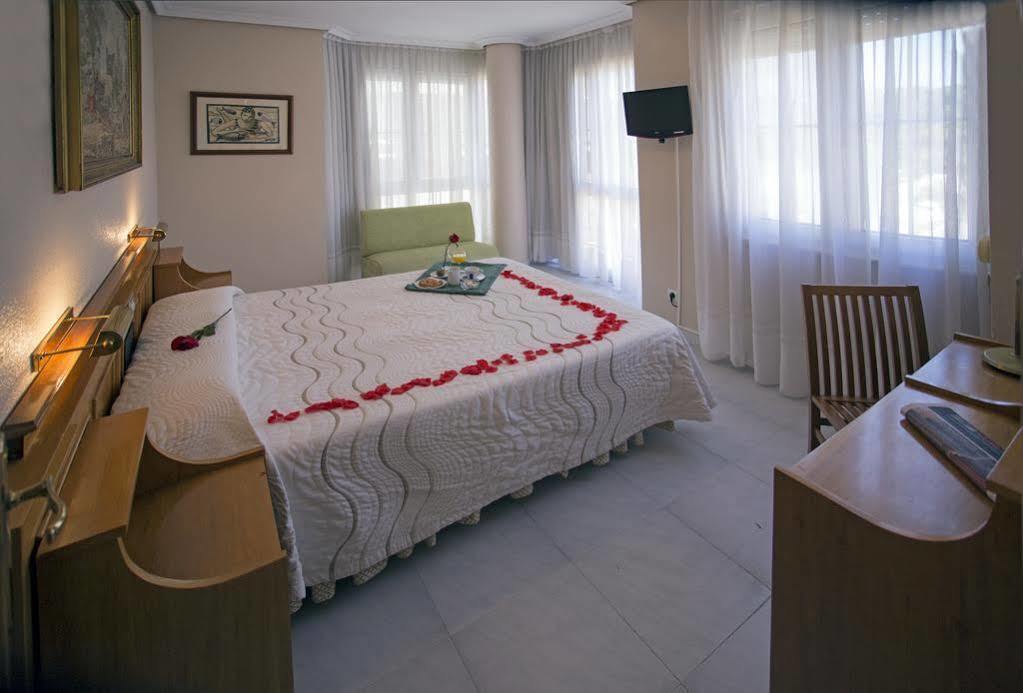פלנסיה Hotel Don Rodrigo מראה חיצוני תמונה
